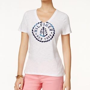 Tommy Hilfiger V-Neck anchor logo  T-Shirt EUC